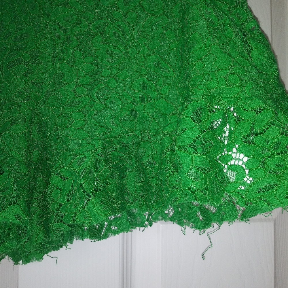Shorts - Picture 3 of 5